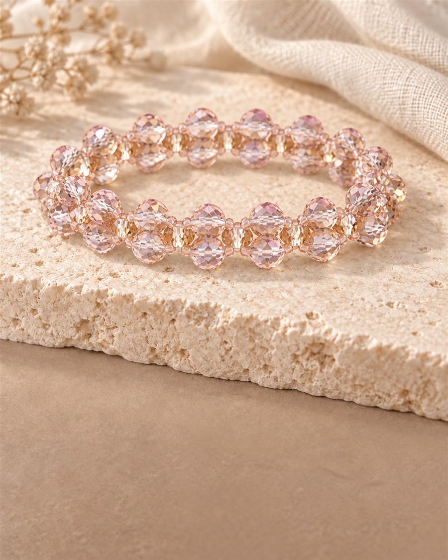 Armband Nr. 6 – Zartes Funkeln auf hellem Naturstein